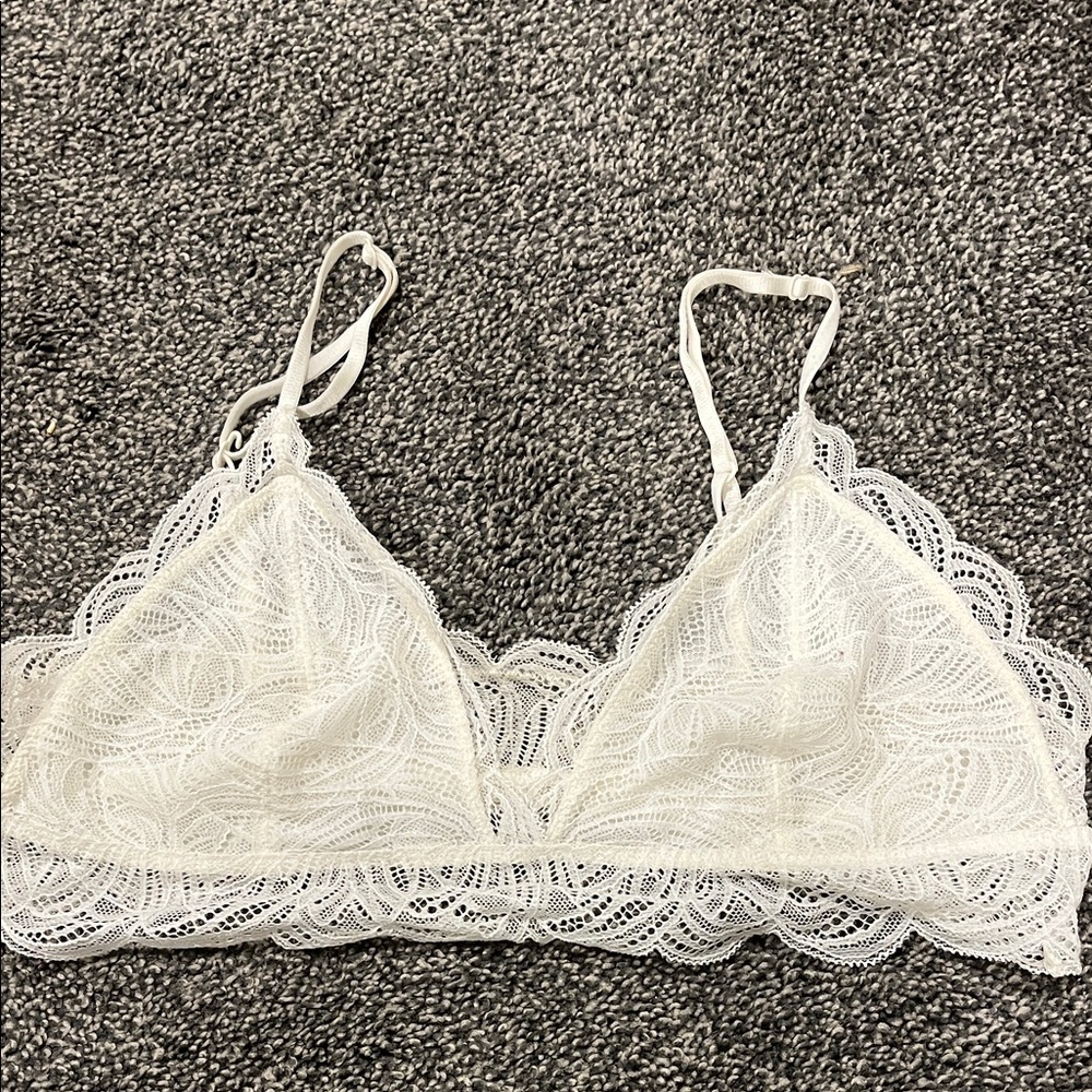 Aritzia bralette